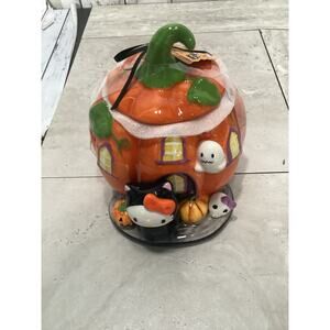 NWT Hello Kitty x Blue Sky Clayworks Halloween Pumpkin House Ceramic Cookie Jar